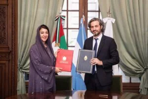 230612 Ministra de Cooperación Internacional de Emiratos Árabes Unidos y el canciller argentino