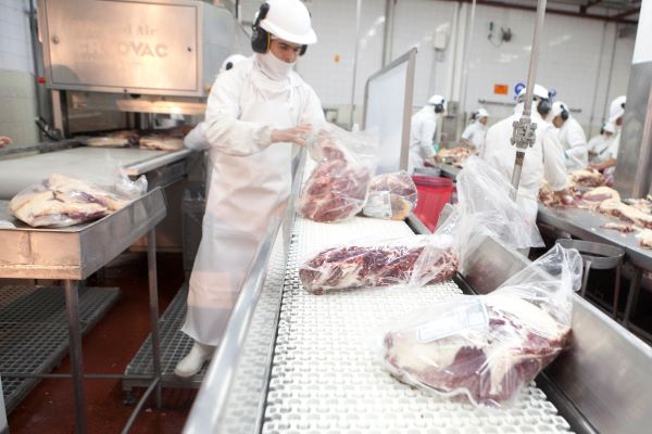 Israel importará carne bovina y ovina con hueso de Argentina