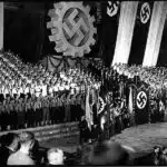 Argentina descubrió 700 kilos de documentación nazi. En 1938 el Partido Nazi de Argentina reunió a 20.000 personas en un acto realizado en el Luna Park.