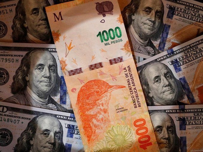 Se puede estimar que hasta octubre no habrá volatilidad del tipo de cambio. El carry trade es clave para sostener el régimen de flotación entre bandas.