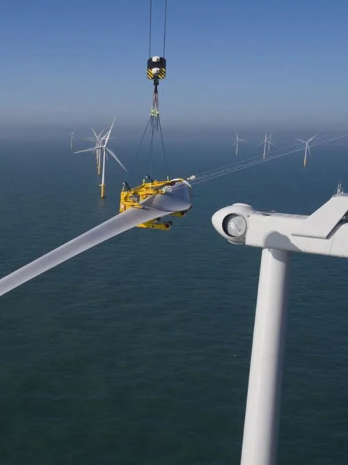 Energía eólica marina. Jan De Nul redefinió su identidad como Constructores del Mundo porque añadió numerosas actividades y es mucho más que una empresa de dragado.