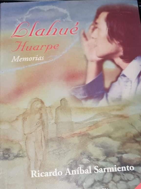 Mendoza, San Juan y San Luis tienen una historia ancestral en común en la antigua Nación Huarpe de la que se enorgullecía el poeta Armando Tejada Gómez. La escasa literatura de esa cultura ancestral incluye a "Llahué Huarpe, Memorias" del periodista cuyano Ricardo Sarmiento.