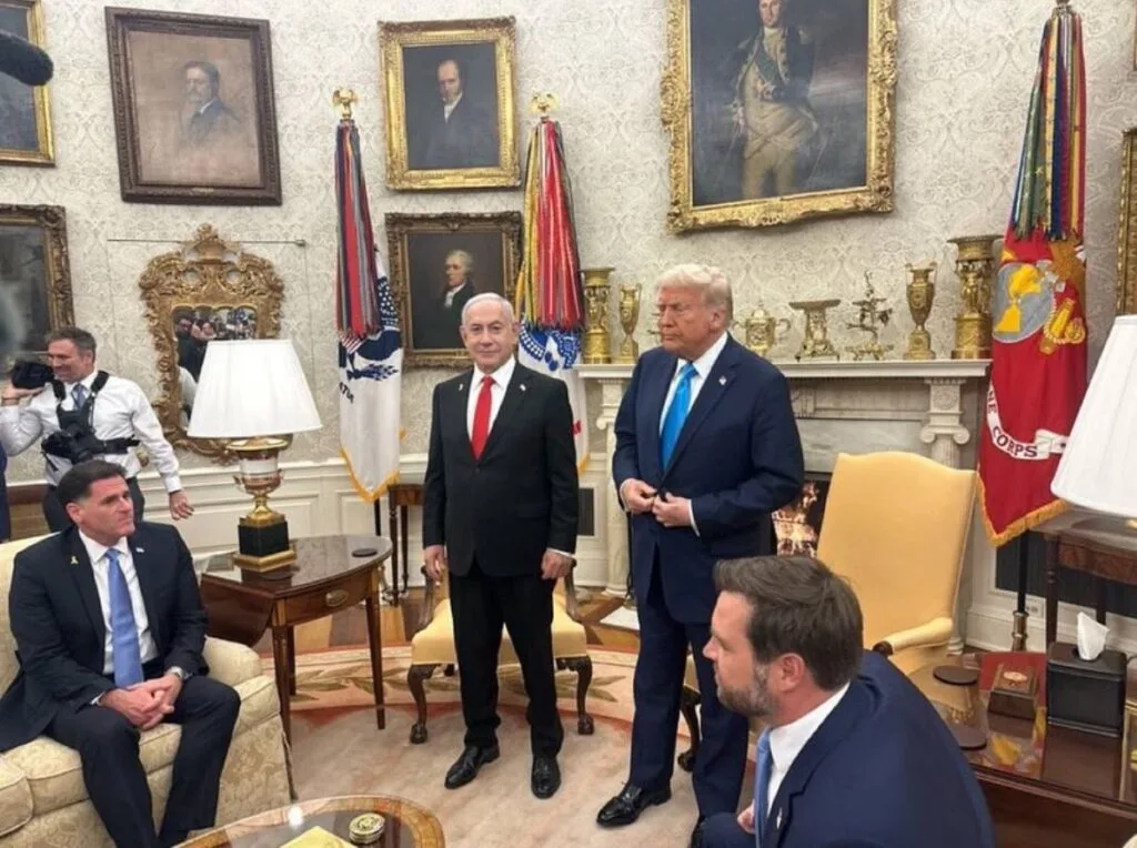 Trump anunció que Estados Unidos tomará el control de Gaza por largo tiempo.