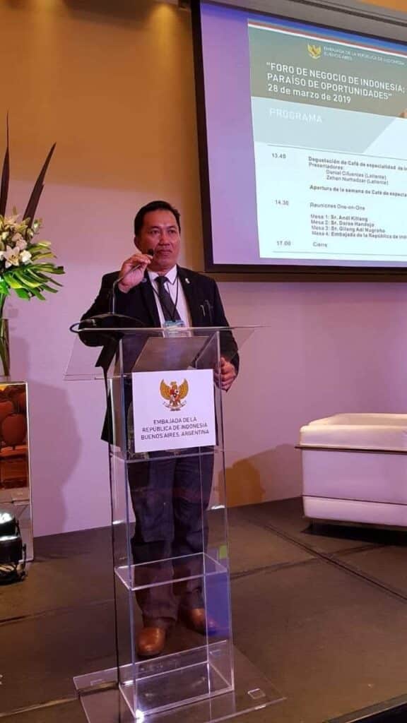 Andi Killang impulsa la expansión de acuerdos comerciales y turísticos entre Indonesia y América Latina con tratados de libre comercio con Mercosur, Chile, Perú y México, además de fortalecer la cooperación en turismo.
