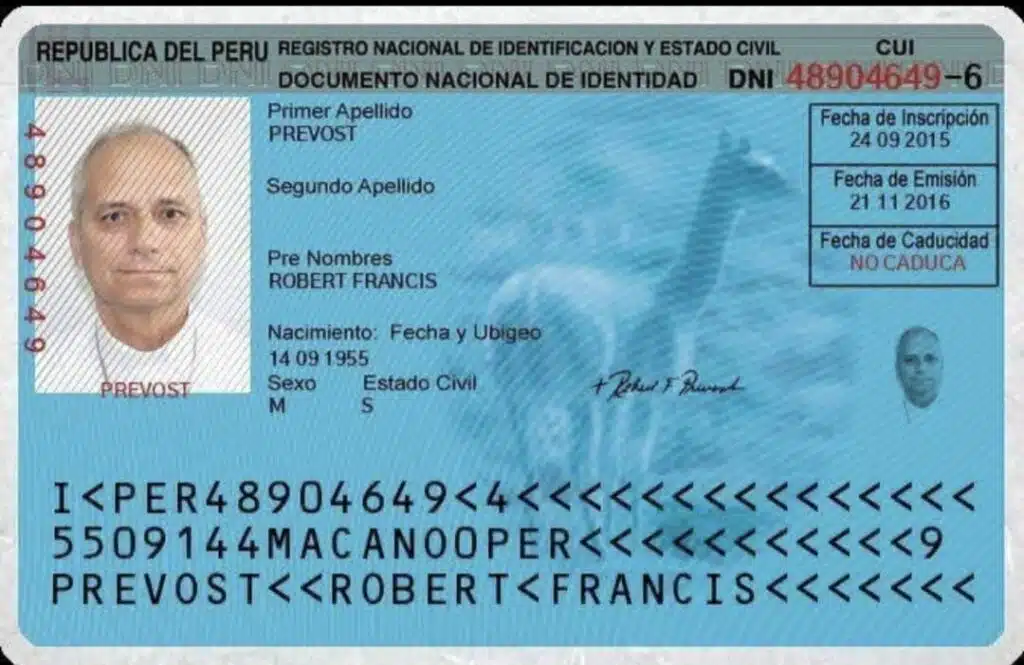 Es el primer Papa de nacionalidad peruana. Aunque nació en Chicago, su amor por Perú lo llevó a aceptar la ciudadanía.