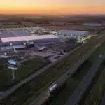 Mercedes Benz Buses y Camiones inauguró en Argentina su primera planta industrial fuera de Alemania