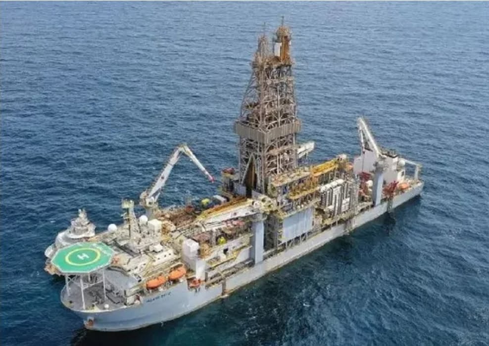 El offshore en Mar del Plata se realizará con buques perforadores anclados, y no con plataformas.