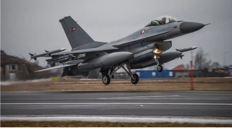 La llegada de los F-16 a Ucrania permitirá que la Fuerza Aérea disponga de una plataforma más moderna para poder mejorar la protección del espacio aéreo.