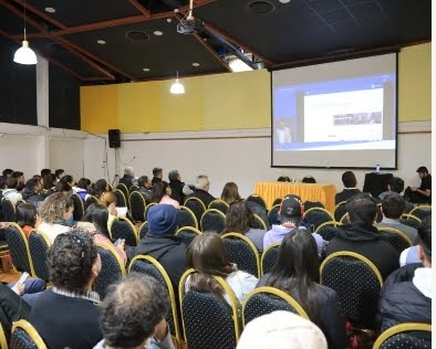 La Audiencia Pública para el Distrito Minero Occidental Malargüe (MDMO) se cumplió el 14 de septiembre de manerahíbrida (presencial y virtual) y recibió opiniones de la comunidad y diversas organizaciones interesadas en los informes de impacto ambiental de 34 proyectos exploratorios en el departamento de Malargüe. Convocó a más de 500 personas y tuvo más de 100 oradores.