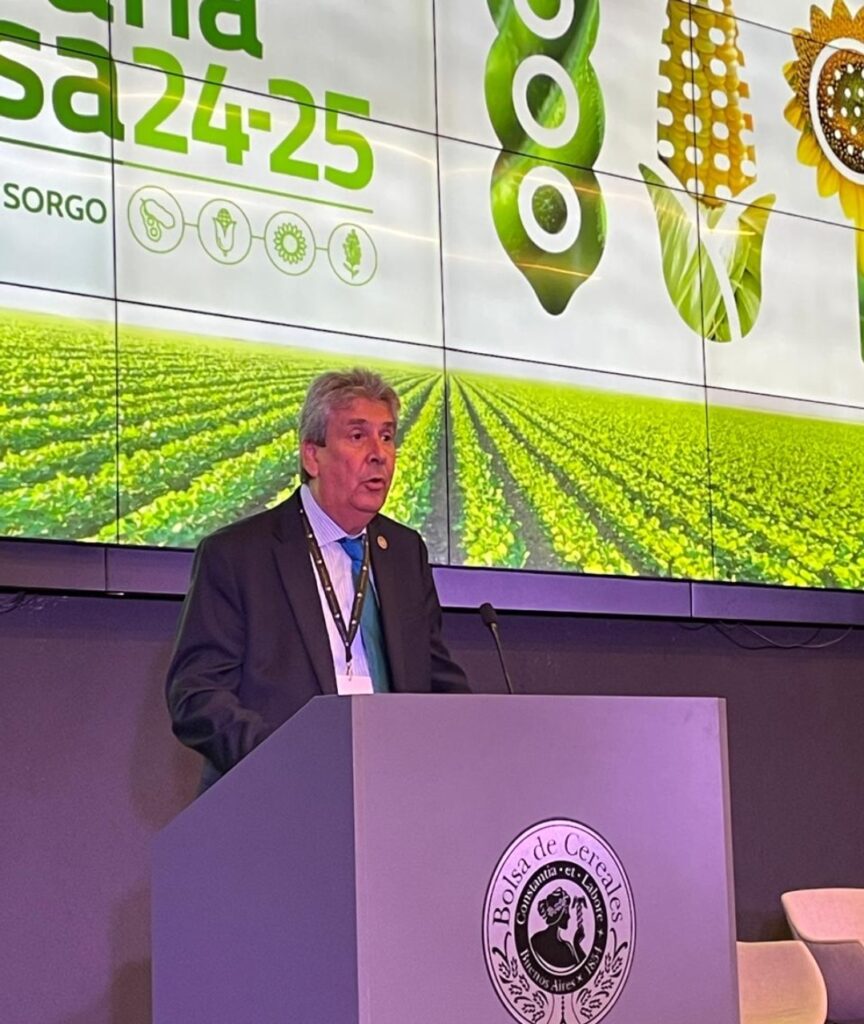 El presidente de la Bolsa de Cereales, José C. Martins, inauguró un nuevo Congreso de Perspectivas Agrícolas en cuyo marco se realizó el Lanzamiento de la Campaña Gruesa 2024/25 y se llevó a cabo el 1° Outlook del Mercosur.