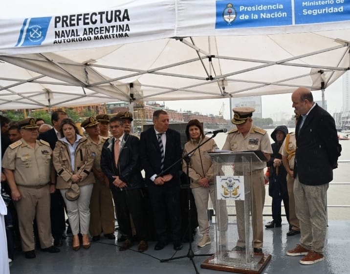 Las nuevas normas del REGINAVE se presentaron en la cabecera del Dique 4 de Puerto Madero. 