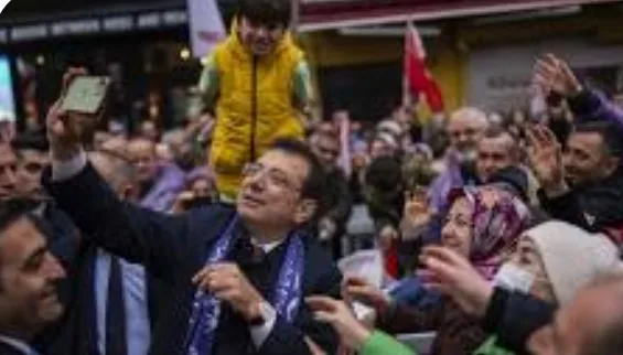 Turquía se encuentra sumida en la agitación tras el arresto del principal oponente político de Erdogan, Ekrem Imamoglu.
