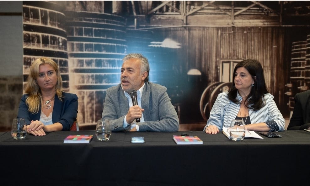 El gobernador Alfredo Cornejo aseguró que la ceremonia de entrega de las Estrellas Michelin 2025 consolidará a Mendoza como referente mundial en gastronomía y turismo.