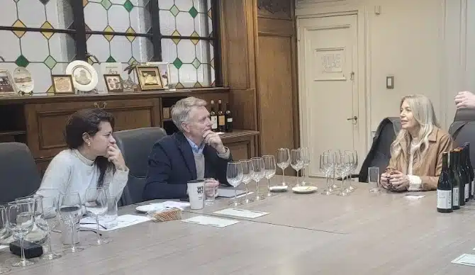 Screenshot_20251030_191545_Samsung Internet