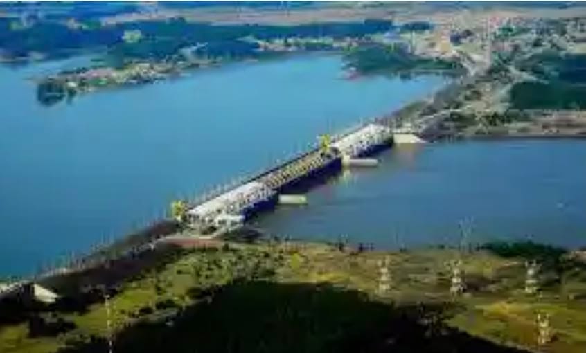 La central hidroeléctrica Salto Grande renovará sus 14 turbinas