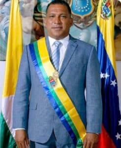 Screenshot_20251206_213347_X