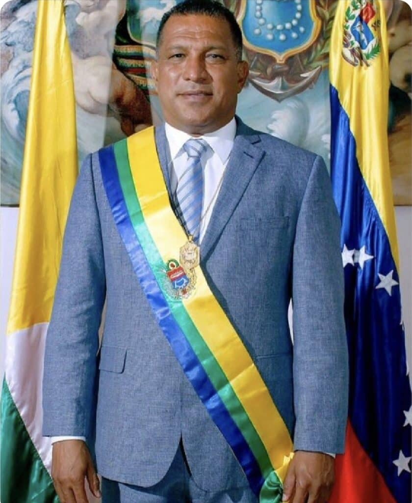 Screenshot_20251206_213347_X