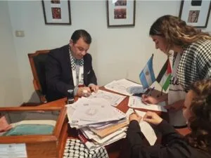 Screenshot_20251210_213758_Samsung Internet