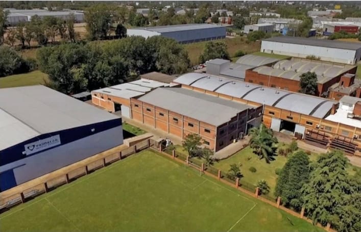 La planta industrial de Valmec, en Tortuguitas, provincia de Buenos Aires, fabrica válvulas para el control de fluidos del sector petrolero (Foto: Valmec)