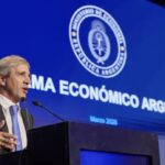 La economía argentina registró superávit financiero