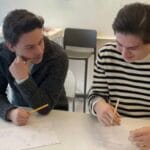 Suecia retorna a la escolaridad con lápiz y papel