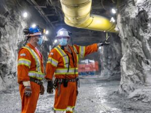 Trabajadores mineros de Pan American Silver 800x600